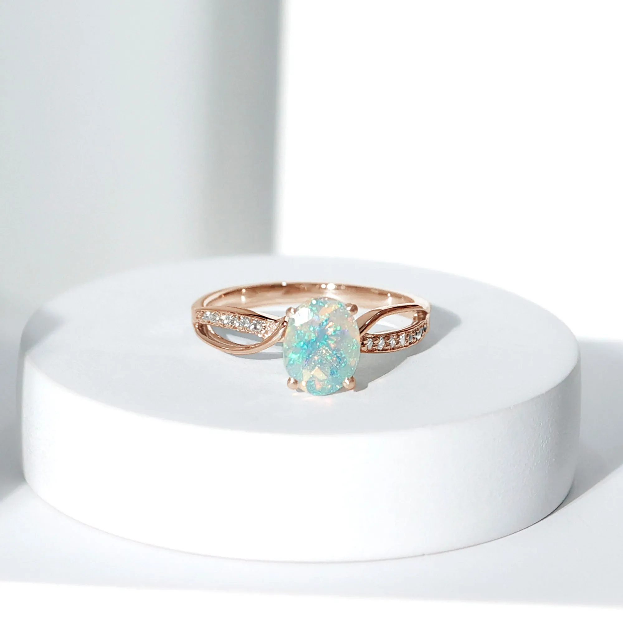 1.25 CT Oval Cut Ethiopian Opal Solitaire Ring with Diamond