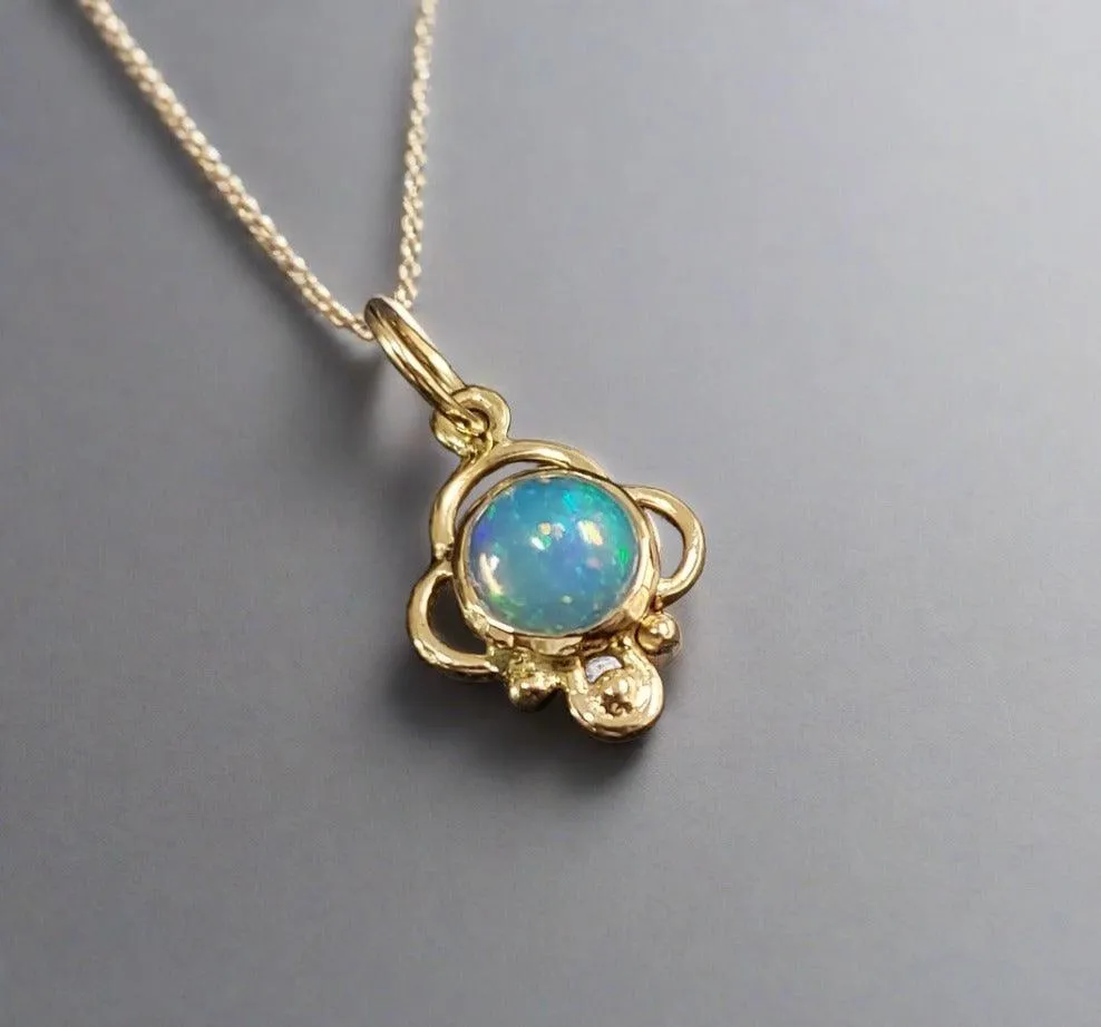 18k Gold Natural Opal Pendant