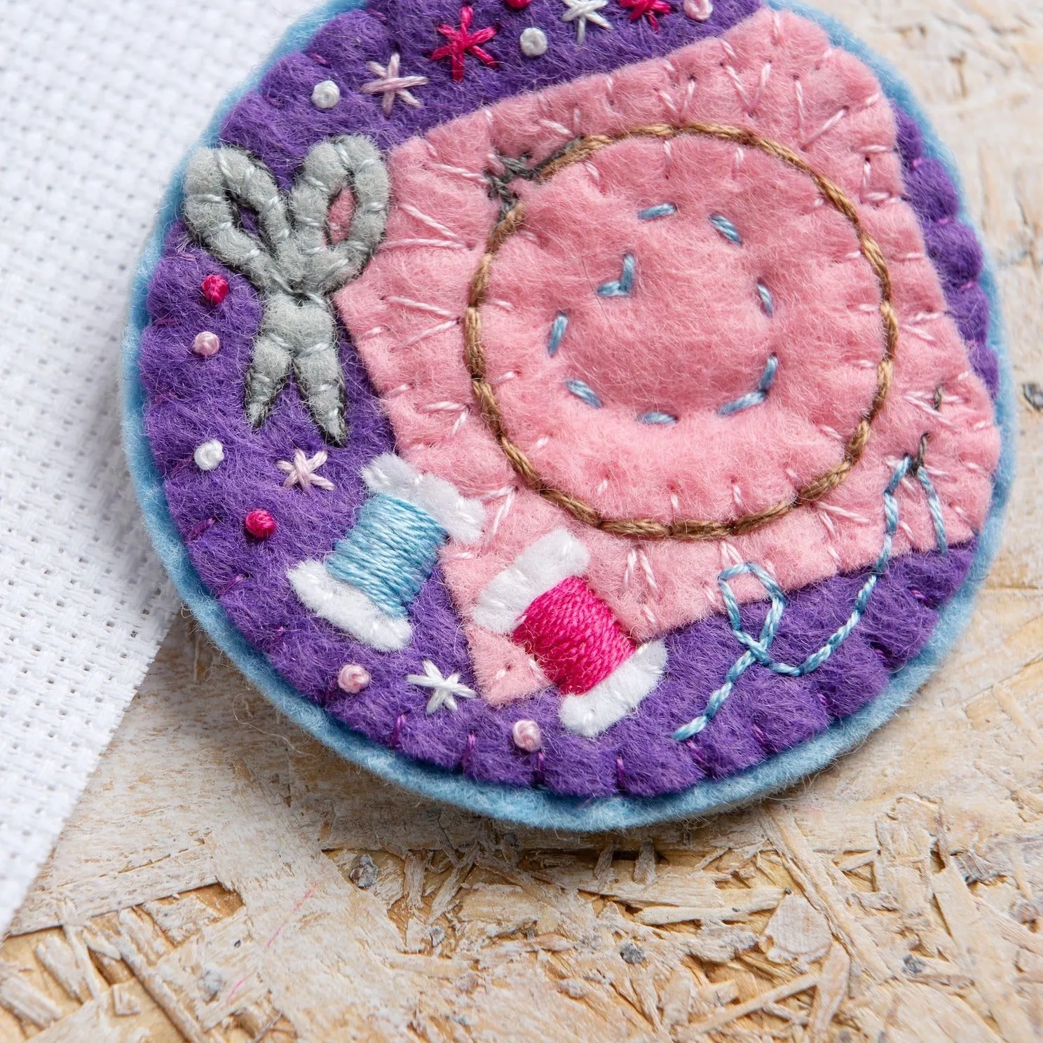 Embroidery Felt Craft Brooch Kit