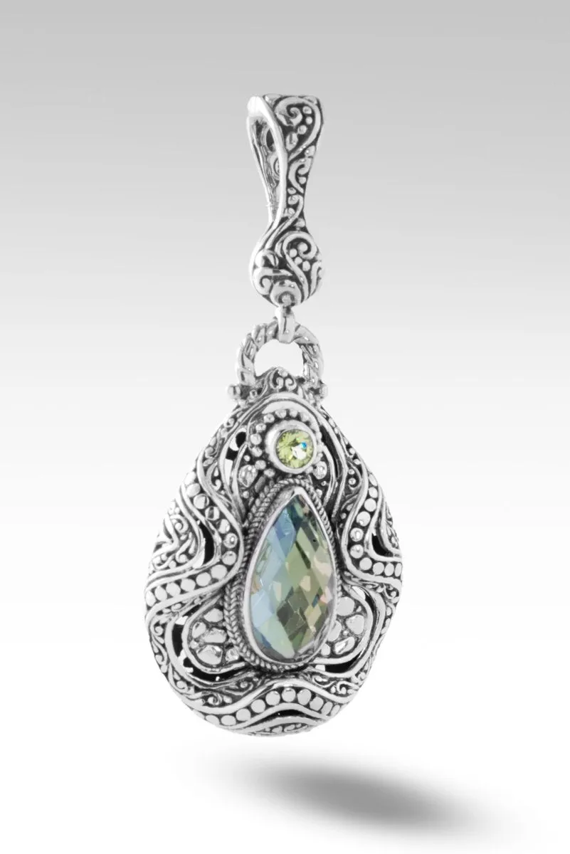 Good Nature Pendant II™ in Chrome Chameleon™ Mystic Quartz