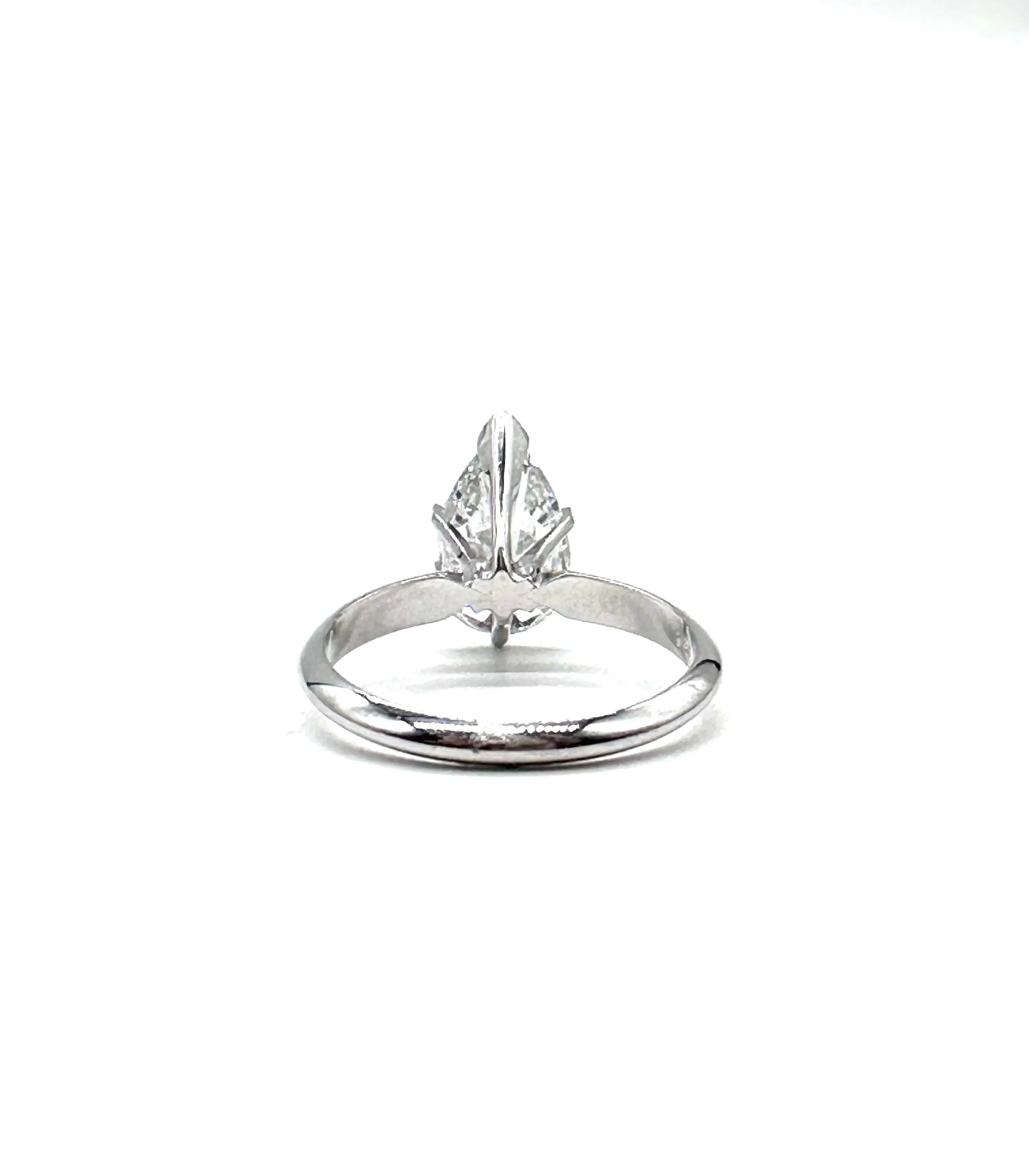 Pear-Shaped Diamond Ring