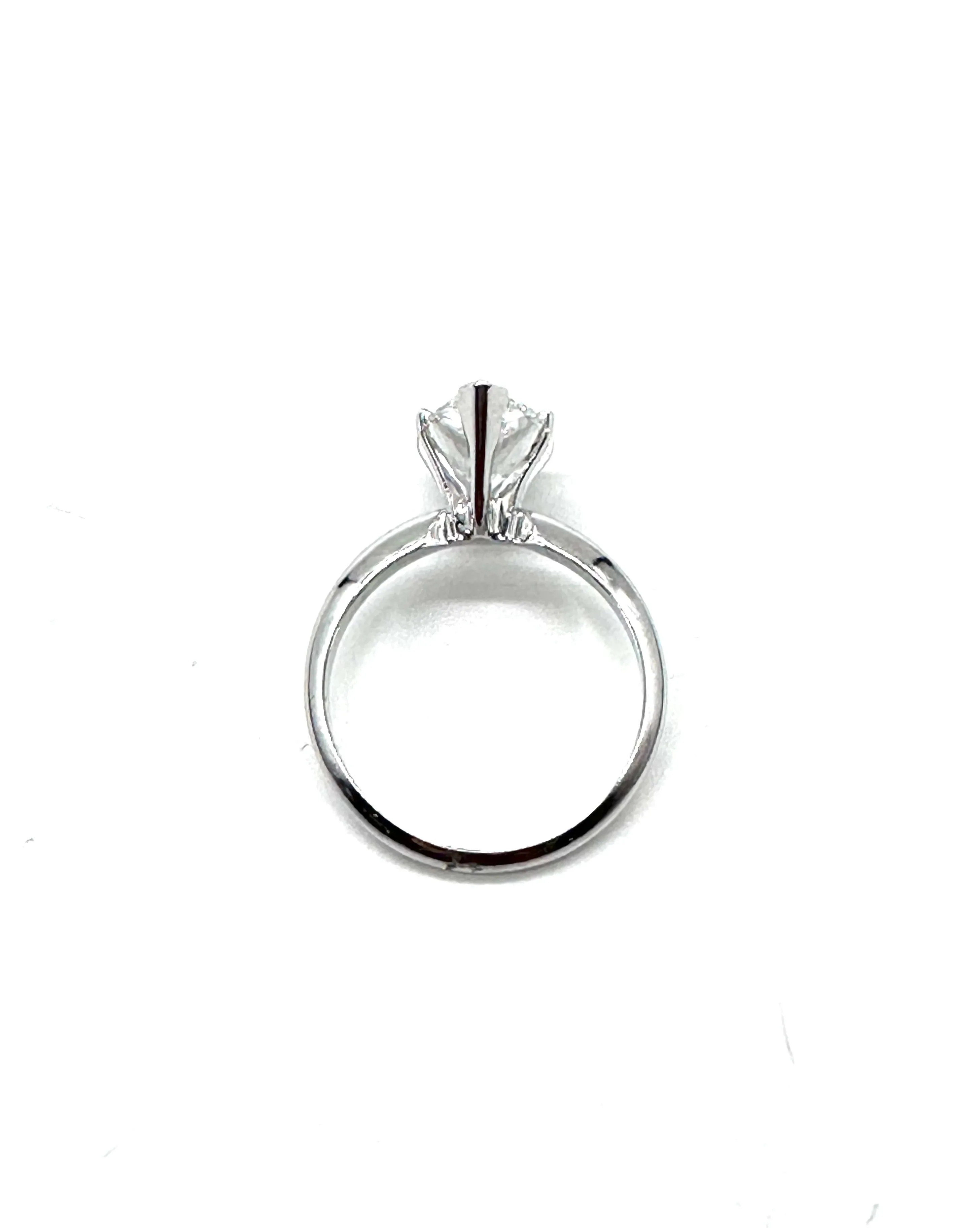 Pear-Shaped Diamond Ring