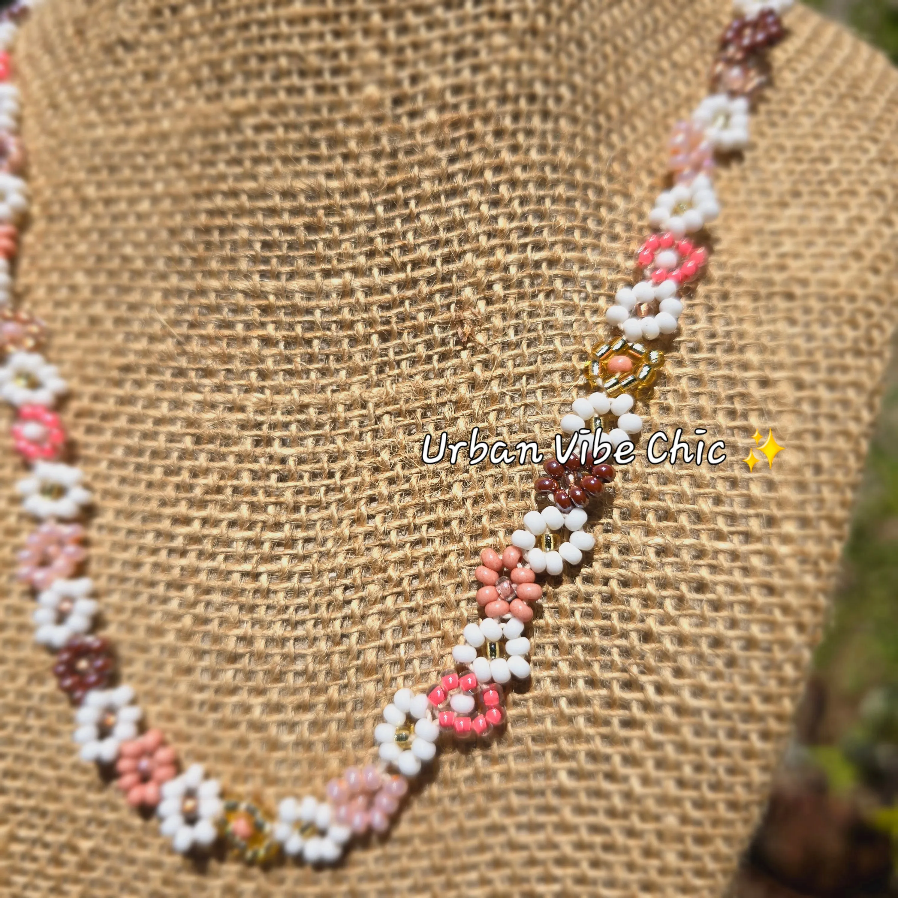 Pink Nude Daisy Beaded Necklace |Flower Bead Bead Necklace | Urban Vibe Chic | Seed Bead Jewelry