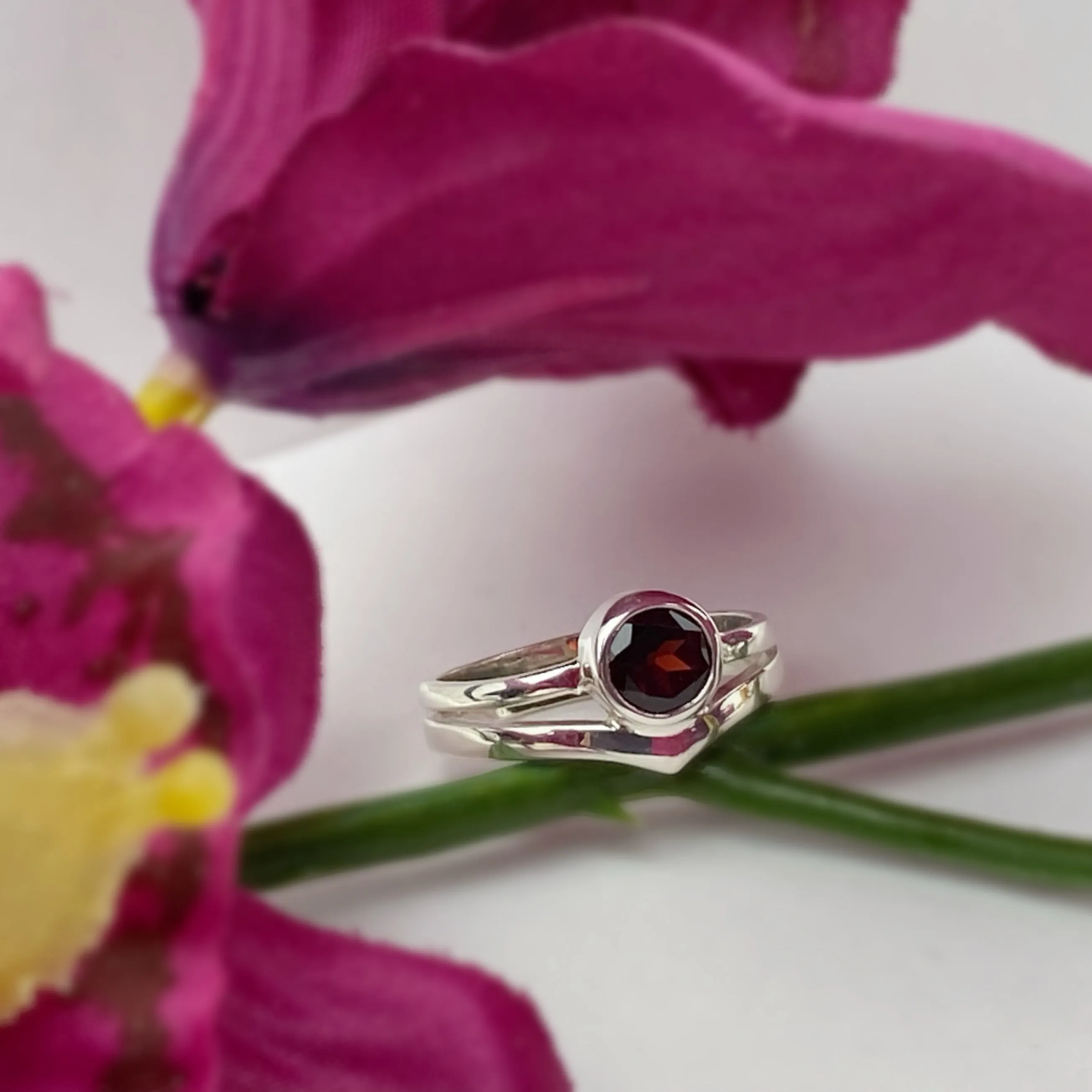 Winter Berry Ring - VR711